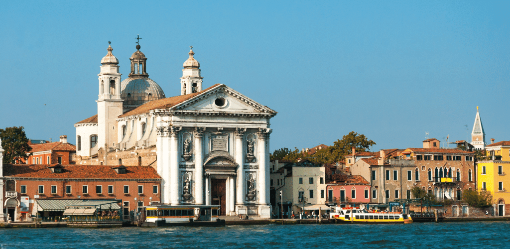 tour delle chiese santa maria assunta