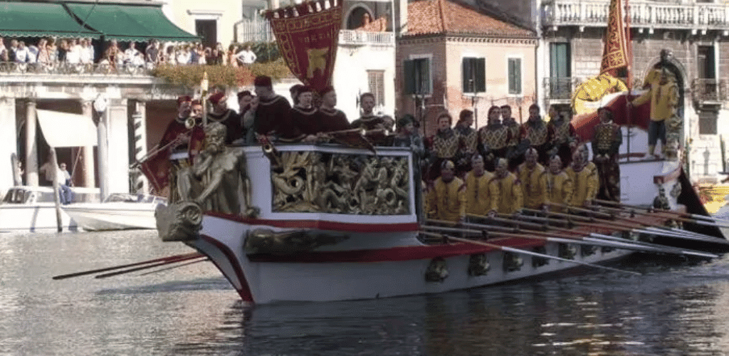 regata-storica-corteo