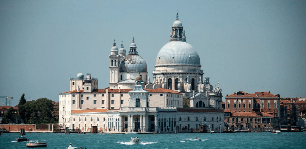 tour delle chiese santa maria della salute