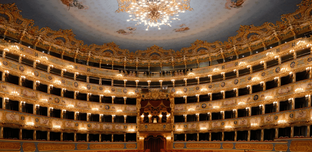 tour teatro fenice venezia